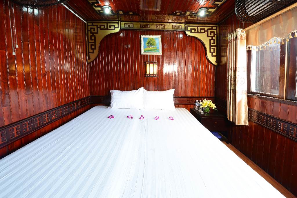 Du Thuyên IMPERIAL HALONG 2 NGÀY -  1 ĐÊM